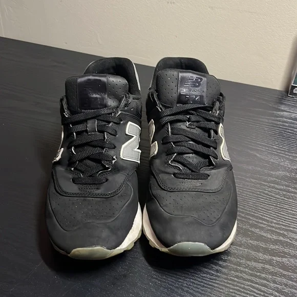 New balance shoes - Picture 4 of 4